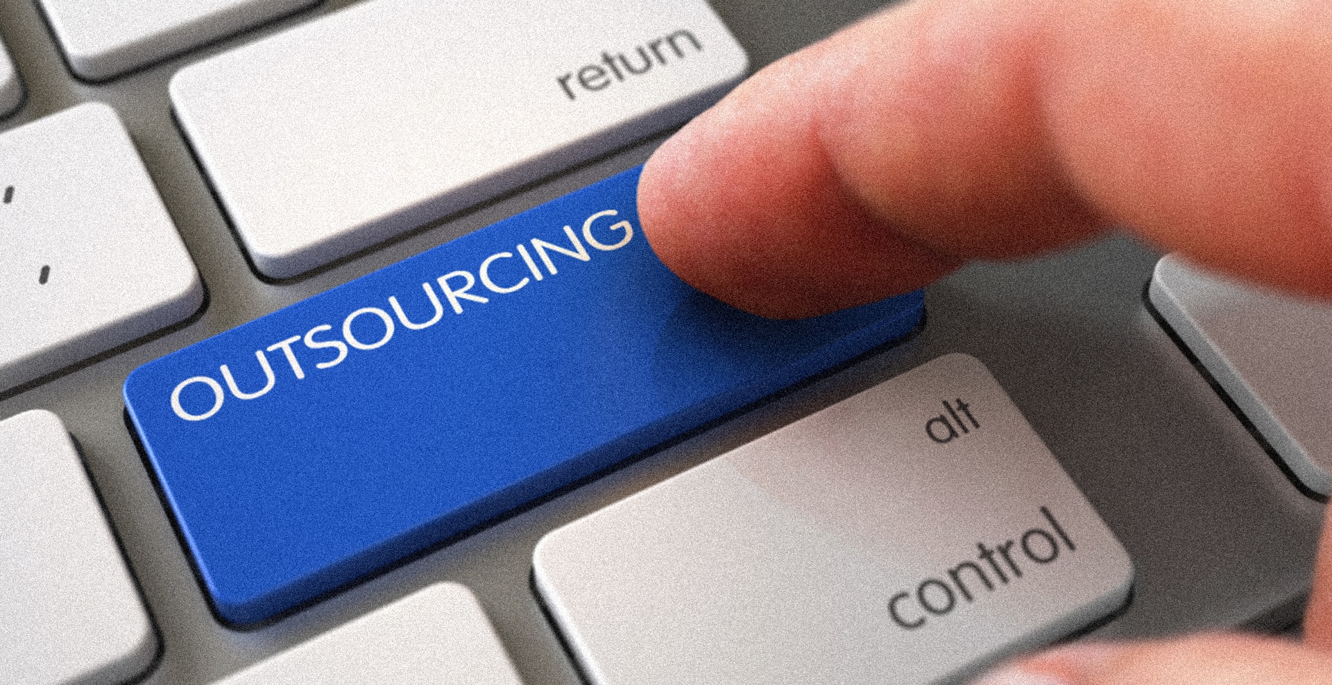 5 Reasons Why Your Company Should Outsource its IT Support | Just Right